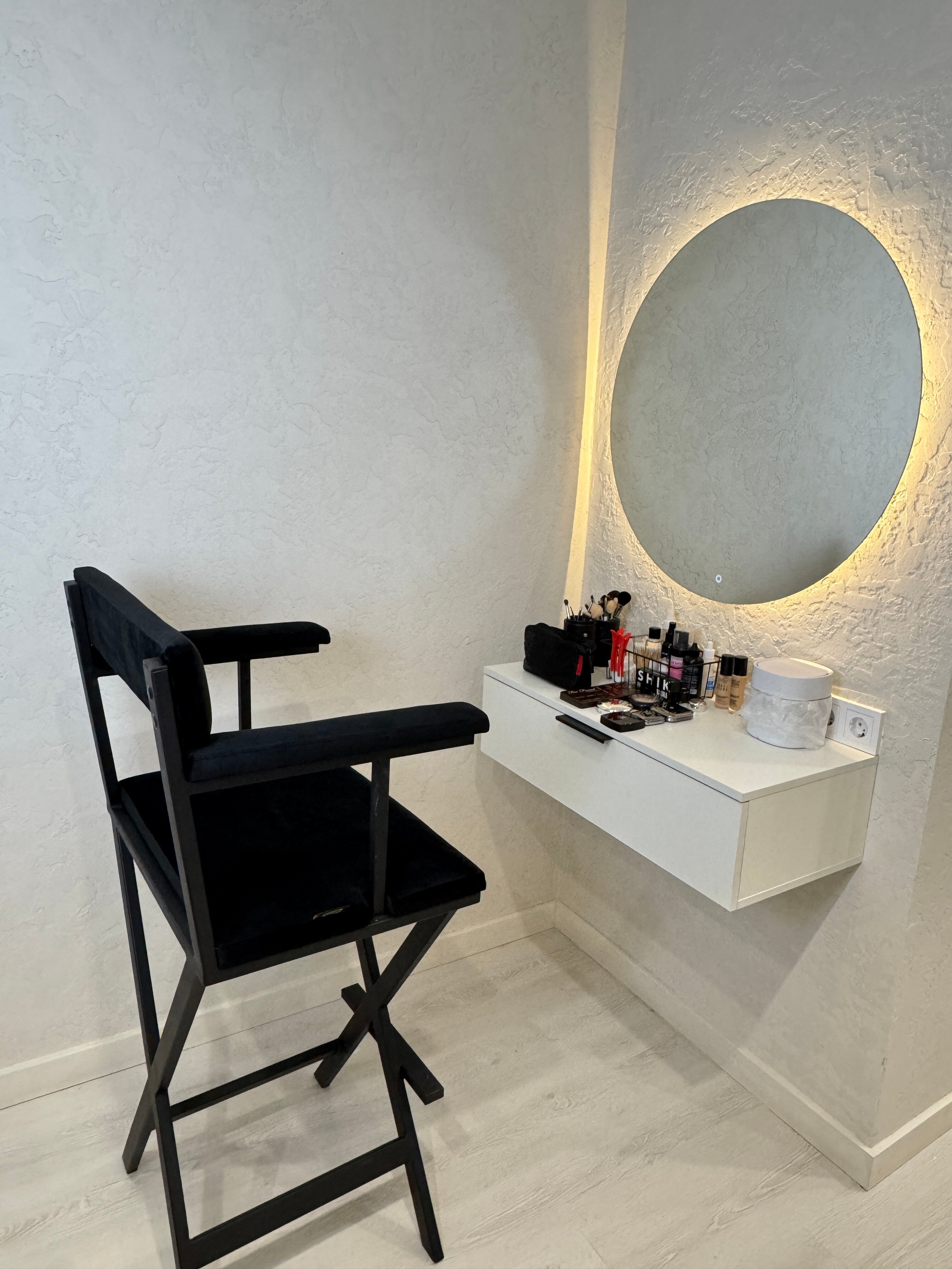 The Nail Bar: фотография 1